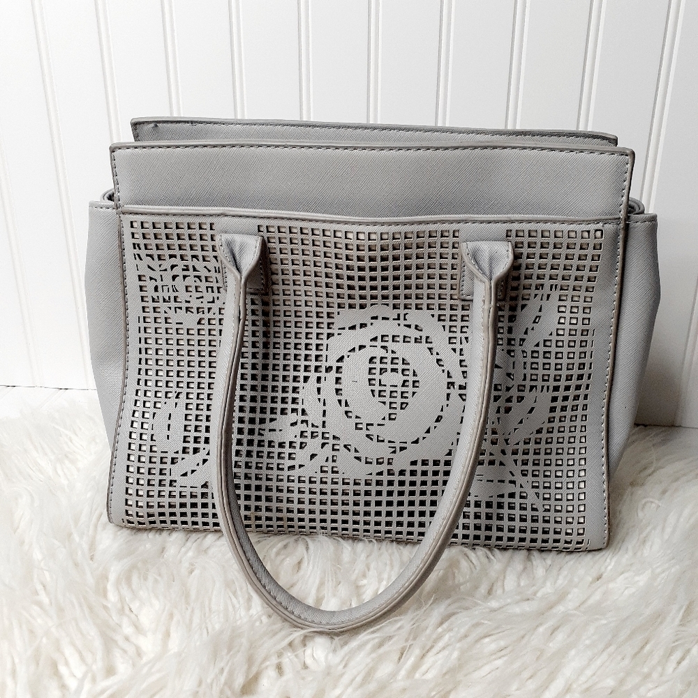 C gray light bag 0225 - Picture 2 of 16